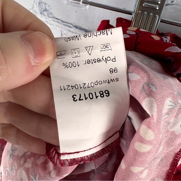 Shein Womens size medium Mini Skirt Ditsy Floral Ruffled Tiered Red White Black - Picture 5 of 6